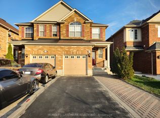 1310 Galesway Blvd, Mississauga, ON L5V 3B2