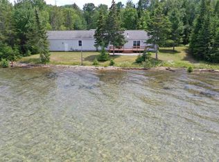 10356 Raven Dr, Ocqueoc, MI 49759