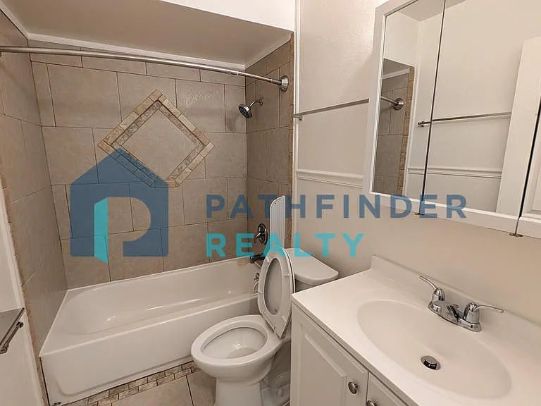 145 Waverly Ave — Photo 14