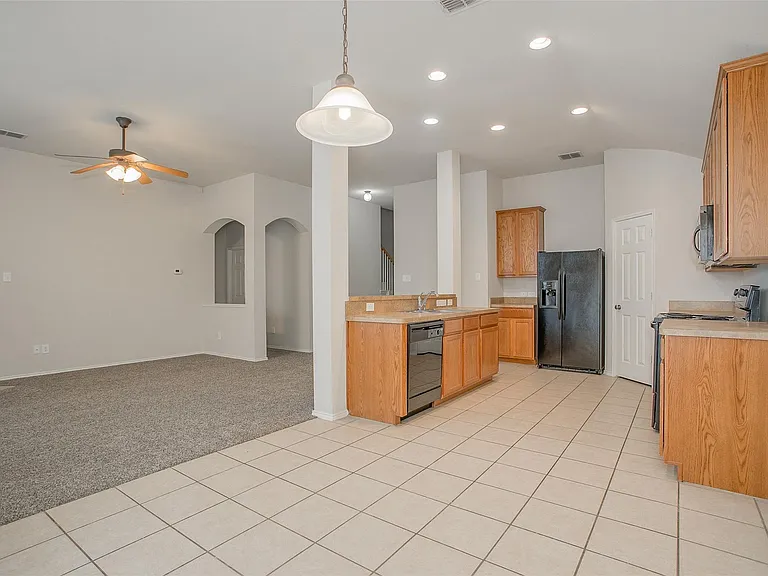 6000 Stirrup Iron Dr — Photo 6