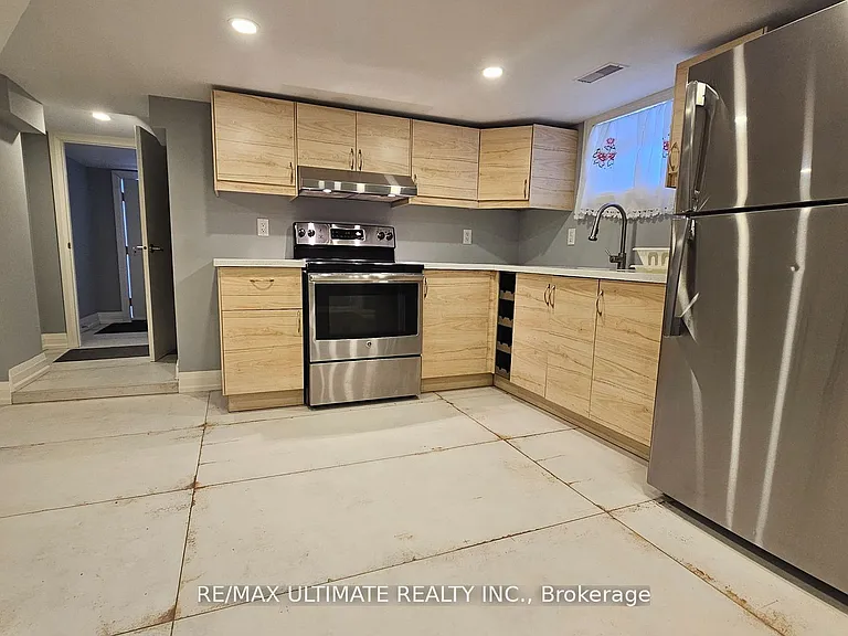 494 Lauder Ave #BASEMENT — Photo 1