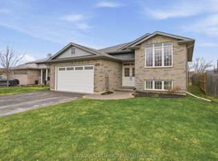 29 Ridgeview Ln, Quinte West, ON K8V 5P8