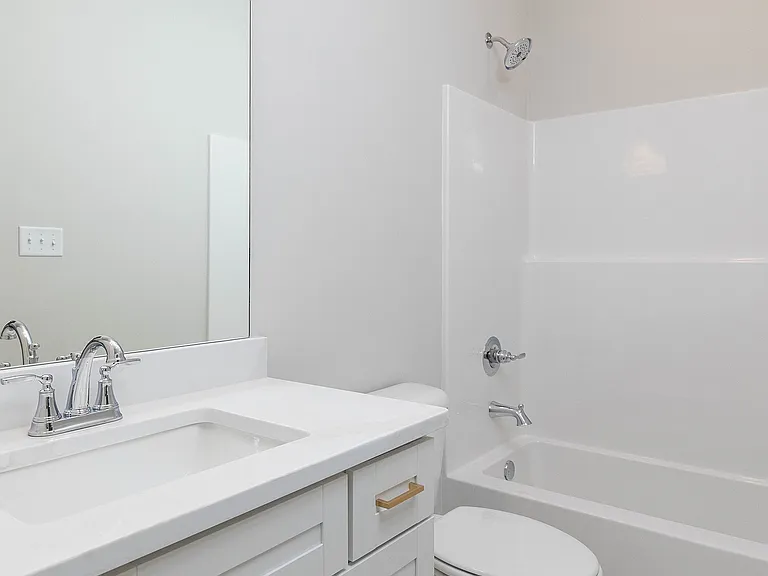 921 Benton Ct #923 — Photo 7