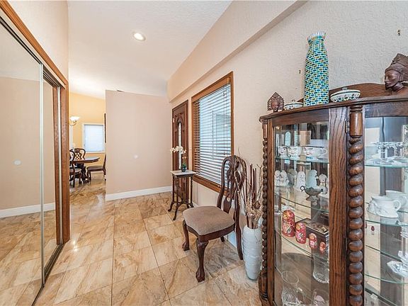 4th image of 42 Gulfwinds Dr W