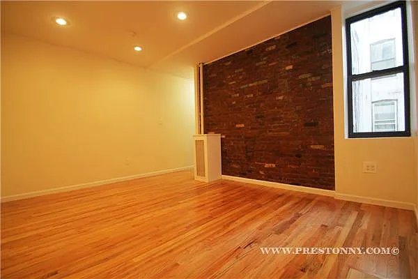 Rented by JM Preston Properties LLC | media 35