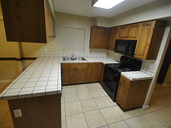 4th image of 8731 W Columbus Ave