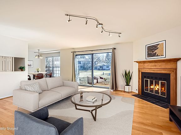 2nd image of 4547 Olmstead Dr