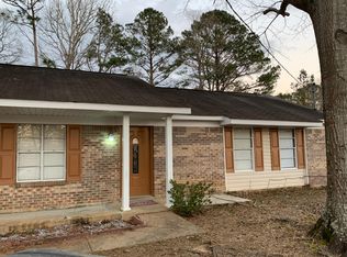 835 Trailwood Dr E, Mobile, AL 36608