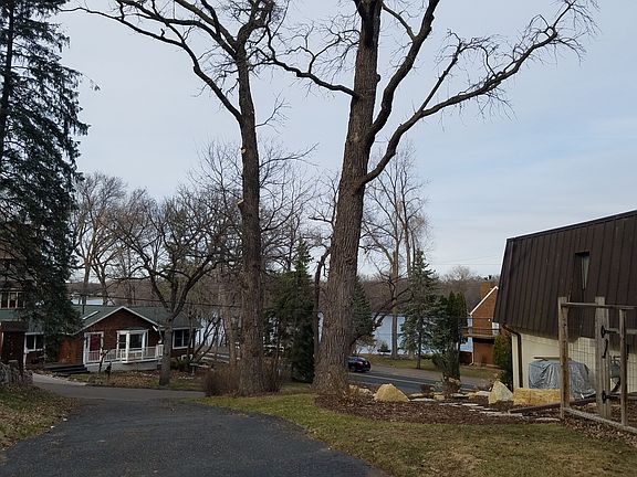 4th image of 1425 Evergreen Ln N