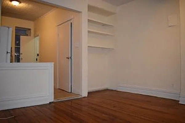 Rented by Tri Boro Terrace Realty | media 10