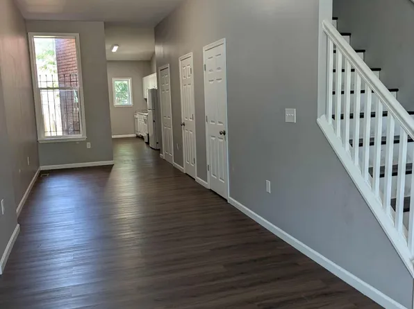 2118 E Hoffman St, Baltimore, MD 21213