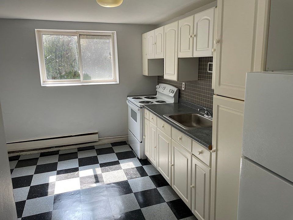 1st image of 76 Bryon Rd #2