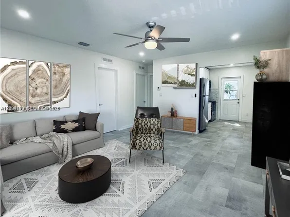 213 SW 1st Ct #215, Dania, FL 33004