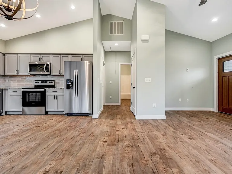 Kitchen/ Living Combo