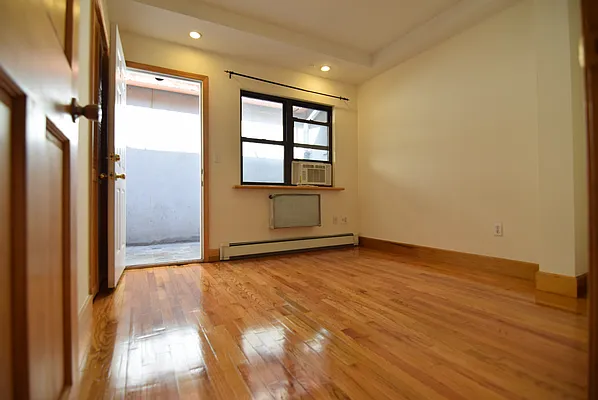 Rented by J Misrahi Realty Corp | media 27