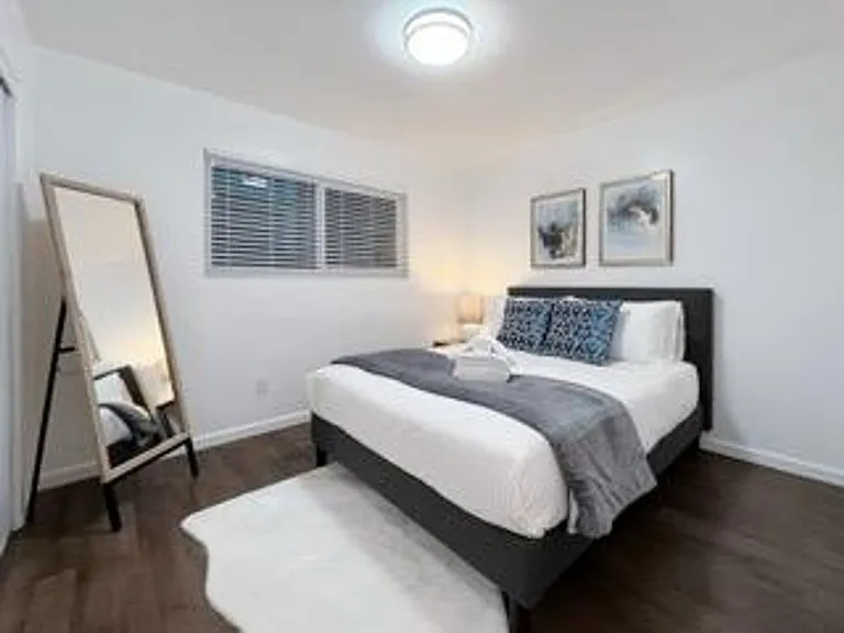 2120 Roosevelt Ave #3 — Photo 5