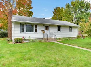 117 6th Ave NE, Osseo, MN 55369