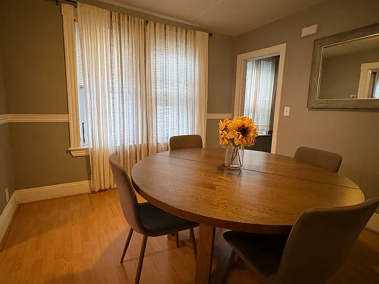 549 Washington Ave #2 — Photo 8
