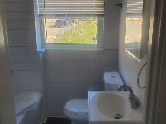 Bathroom2