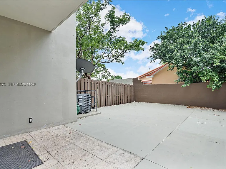 4390 E 10th Ave #4390 — Photo 40