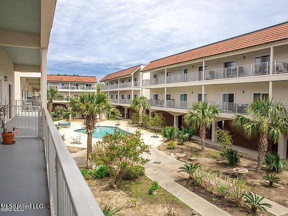 3rd image of 1453 E Beach Blvd APT 218