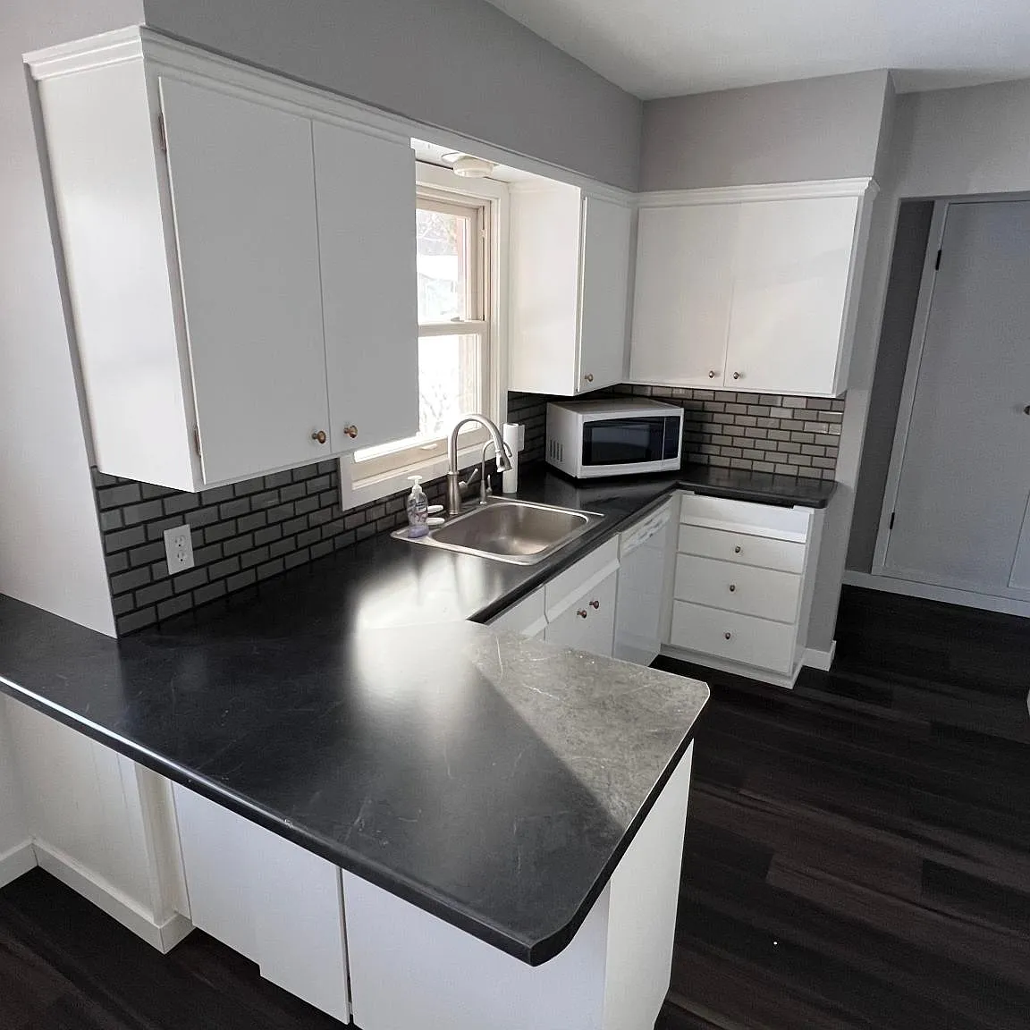 612 Lakeview Ave — Photo 1