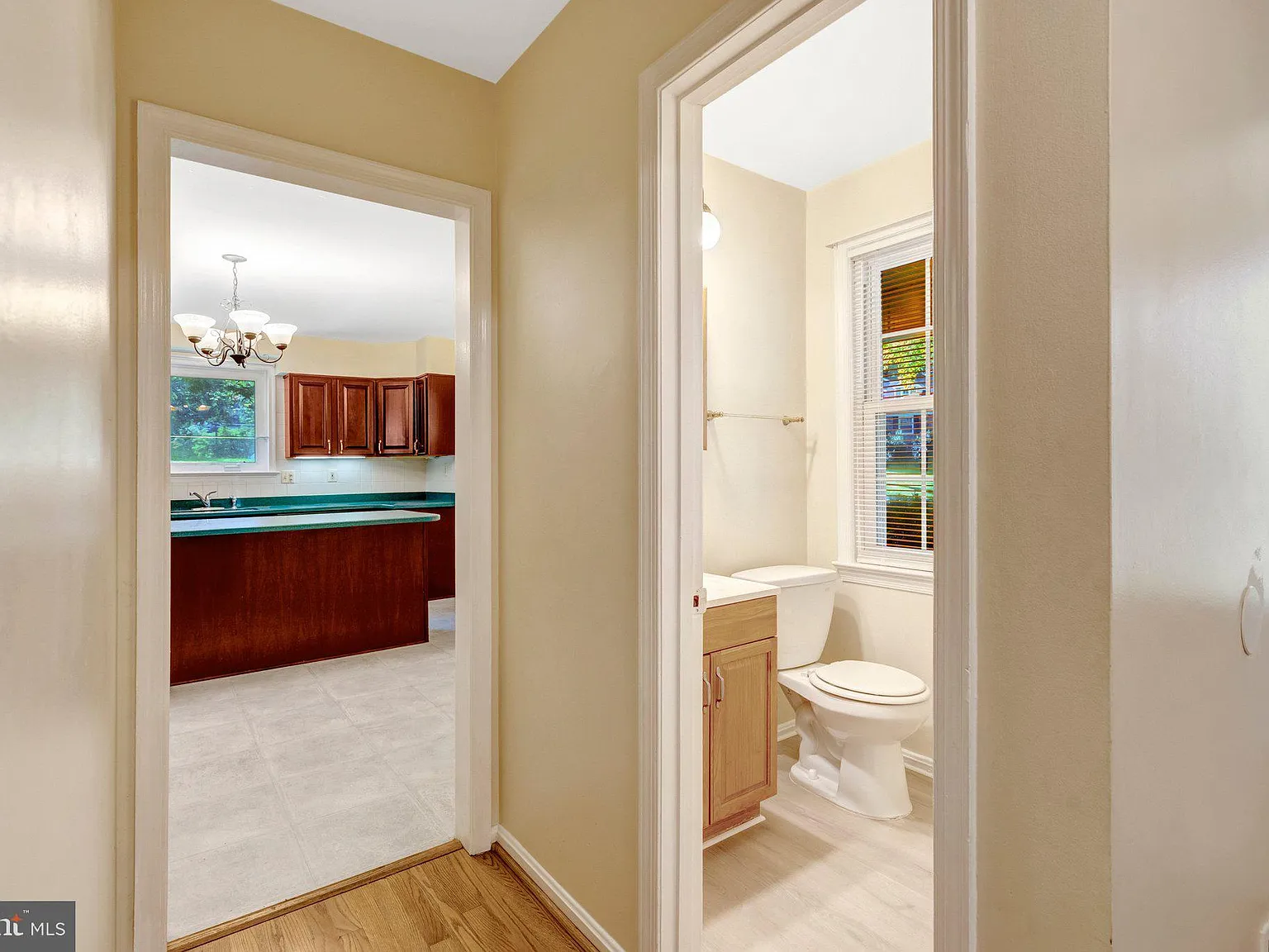 4 bed, 4.0 bath, 2889 sqft, $3,950 — Photo 3