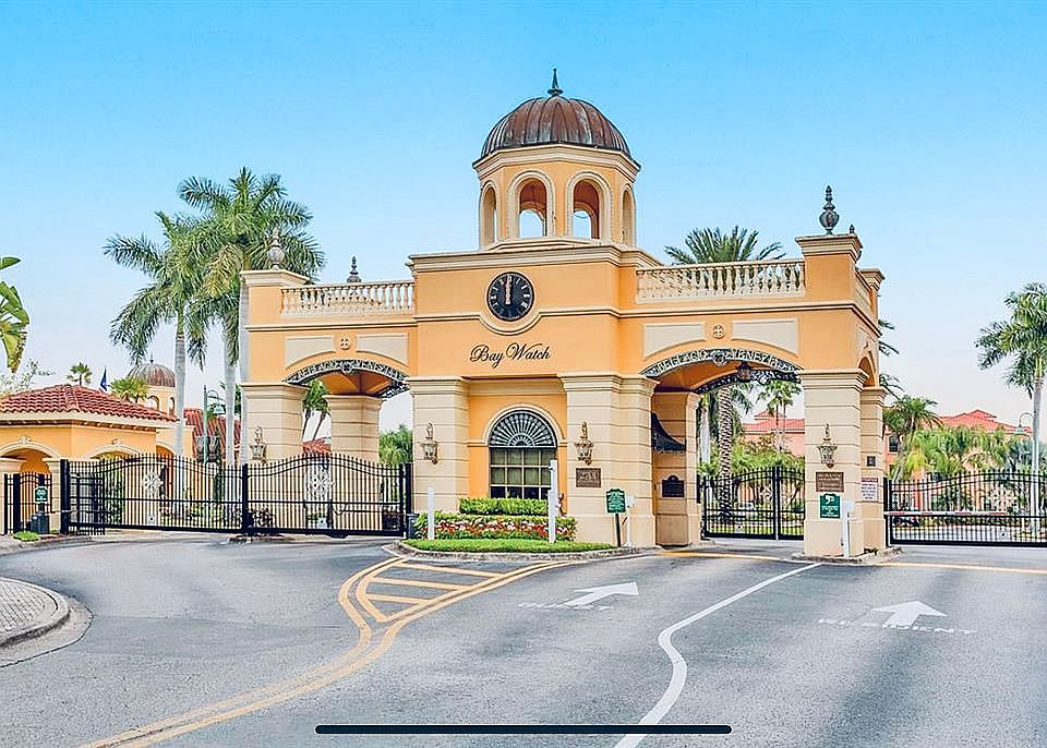 Grand Venezia At Baywatch Condominiums Apartment Rentals Clearwater