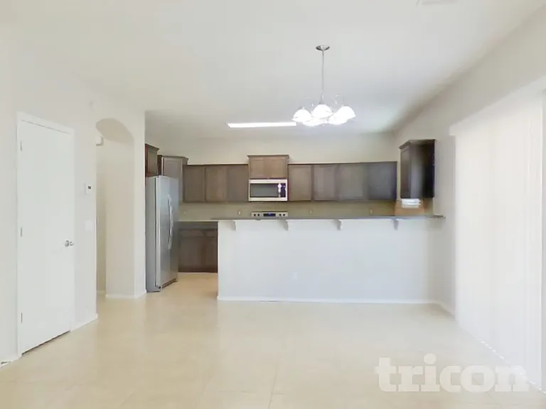 1795 W Matthews Dr — Photo 3