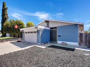 8419 Carlton Oaks Dr, Santee, CA 92071