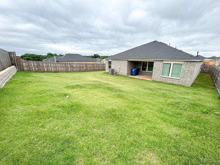 6217 Bradford Pear Ln — Photo 21