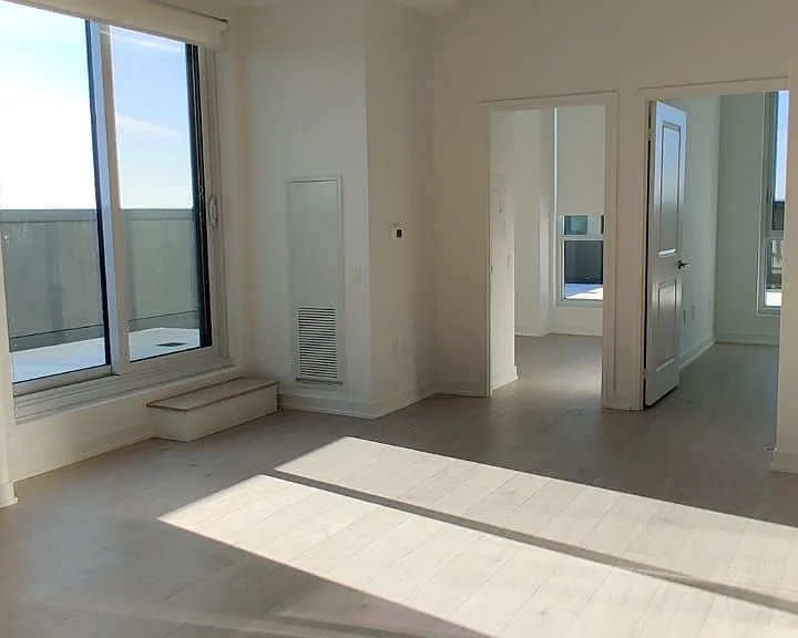 8 Nahani Way #Penthouse 06 — Photo 11