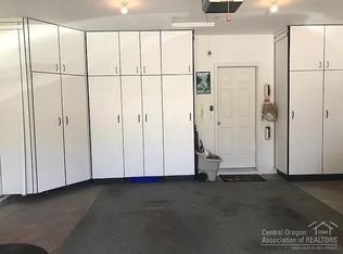 19861 Duck Call Ln, Bend, OR 97702