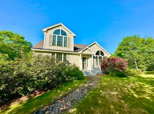 32 Valley Rd, Alton, NH 03809