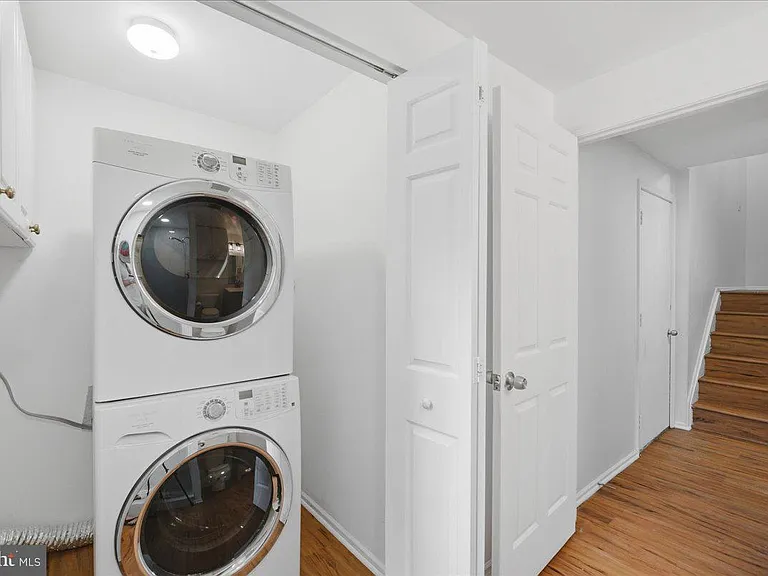 10598 Reeds Landing Cir — Photo 30