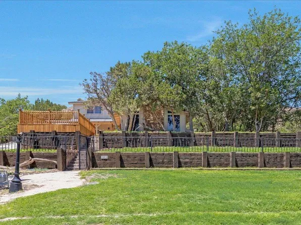 522 S Shore Dr, Amarillo, TX 79118