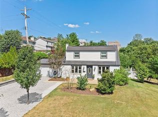 2217 Swallow Hill Rd, Pittsburgh, PA 15220