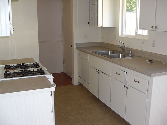 4th image of 120 Oliva Ct