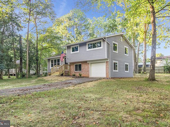 4th image of 11203 Meadowlark Ln