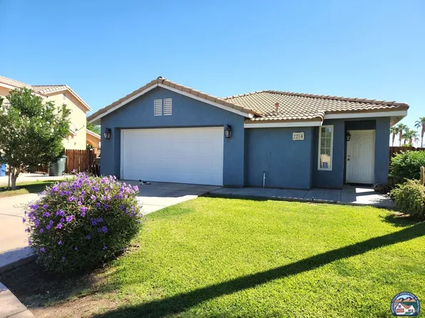 2204 Madison Ct, Calexico, CA 92231
