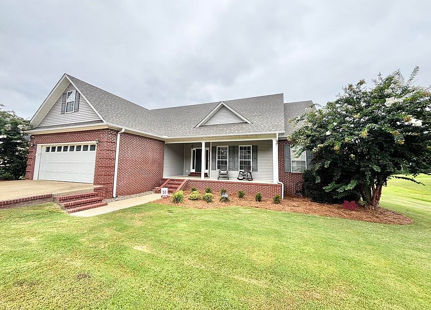 1st image of 117 Oakleigh Dr