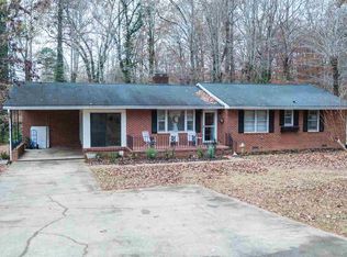 127 Pineview Dr, Inman, SC 29349
