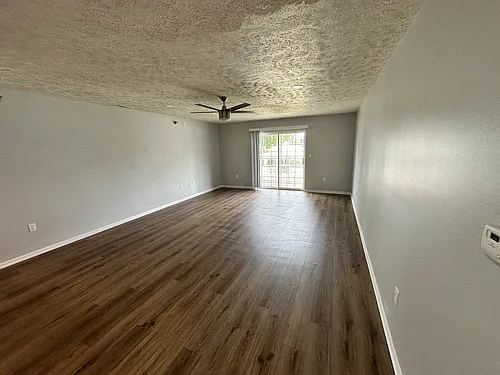 2039 Q St #102 Photo 1