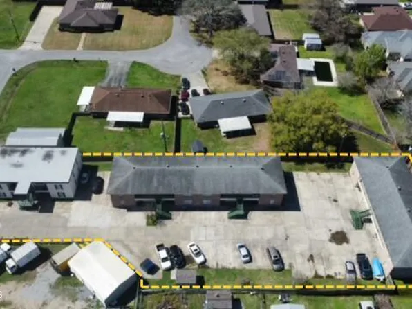 100 Cheyenne Dr, Scott, LA 70583