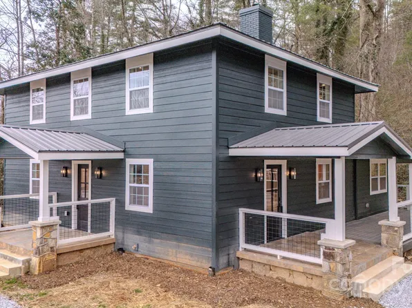2157 Pleasant Grove Rd, Hendersonville, NC 28739
