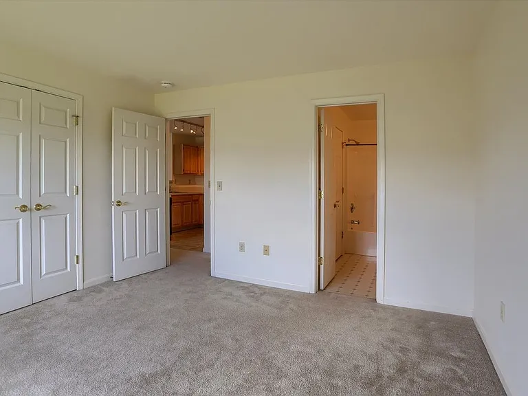 136 Cardinal Ln — Photo 15