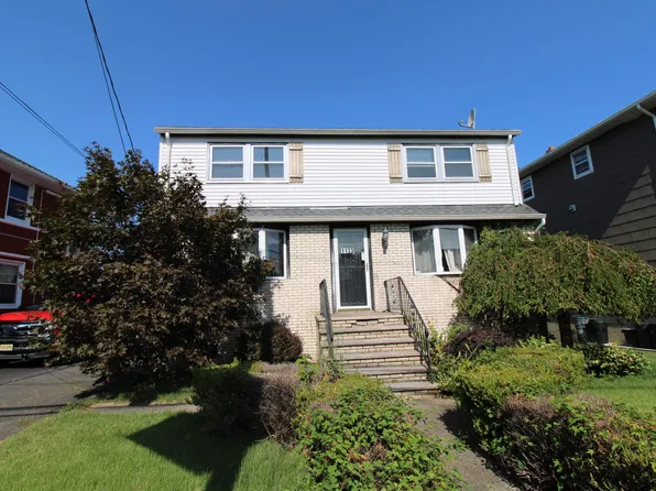 1133 Stonewall Lane image 1 of 18