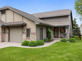 1316 W Homestead Dr, Appleton, WI 54914