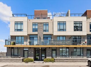 1245 Bayly St #Townhouse 4, Pickering, ON L1W 0B6