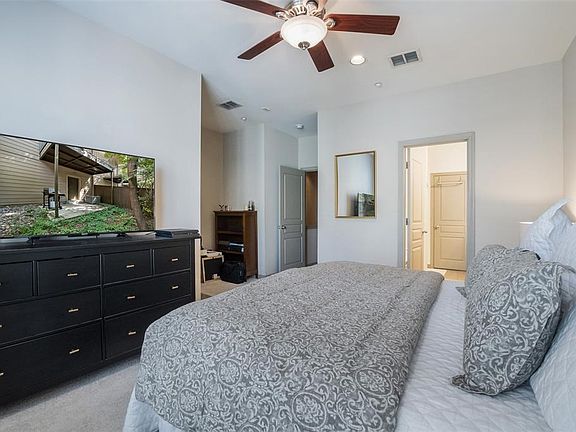 2nd image of 4225 McKinney Ave APT 14